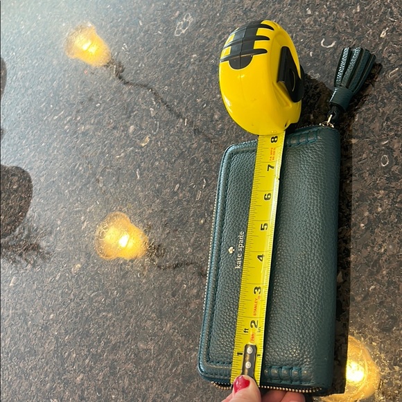 Gorgeous Kate Spade Wallet!! - Picture 4 of 6